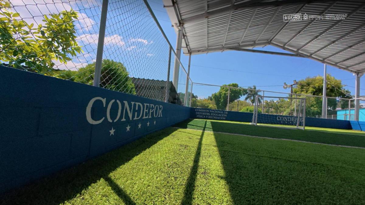 Biberones y Dientes de Leche estrenan canchas en el Complejo José Simón Azcona
