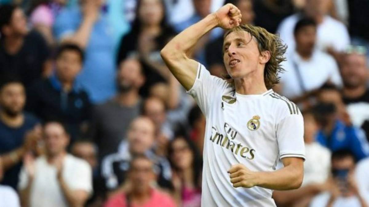 Ocho ausencias y baja de última hora: El 11 del Real Madrid para buscar el liderato ante el Alavés