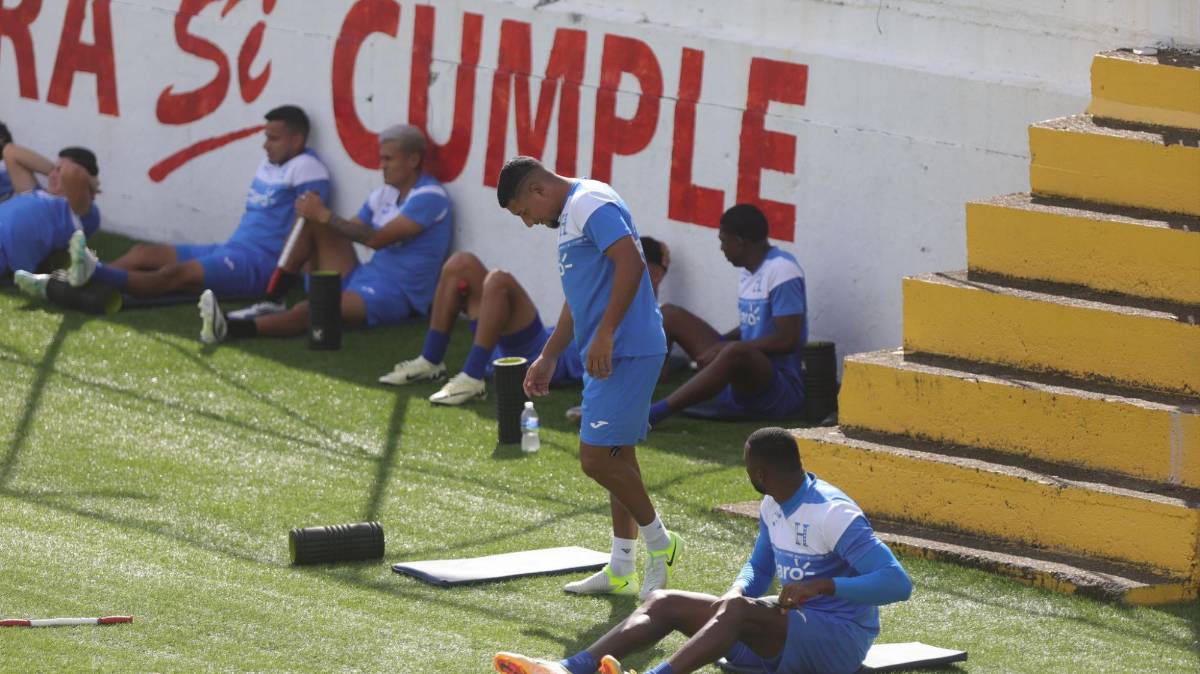 Honduras cerró filas previo al viaje a México; un titular entrenó separado del grupo y otro se recuperó para el juego en Toluca