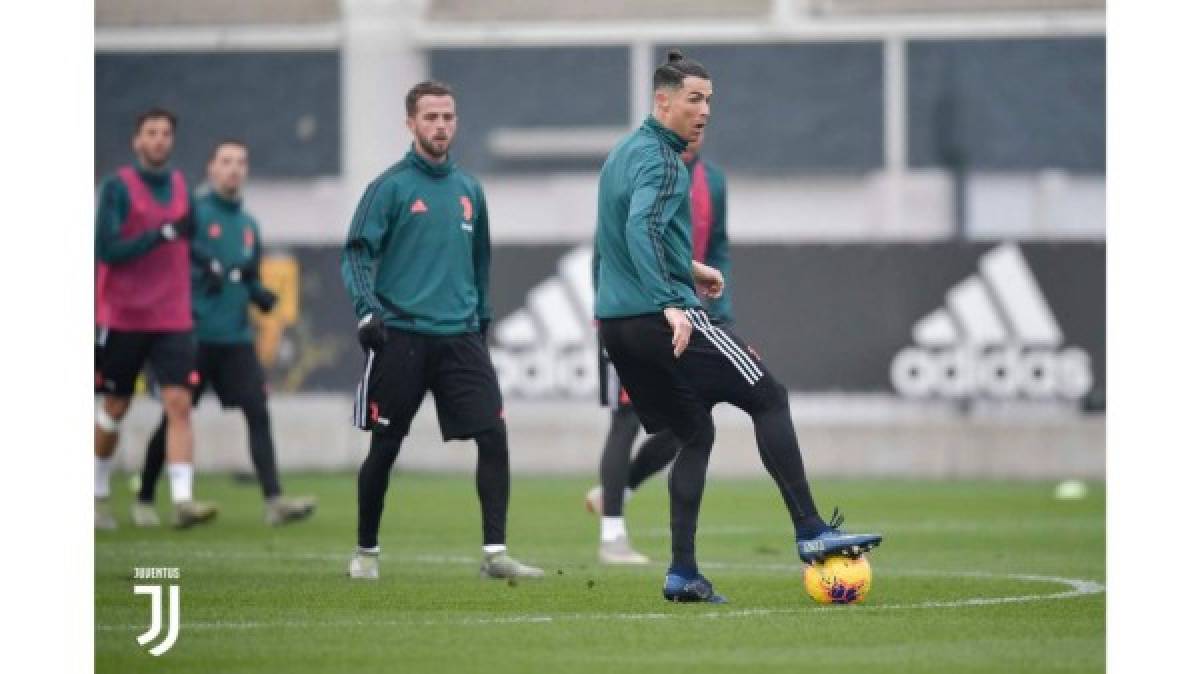 Juventus regresa a los trabajos y Cristiano Ronaldo sorprende con su nuevo look