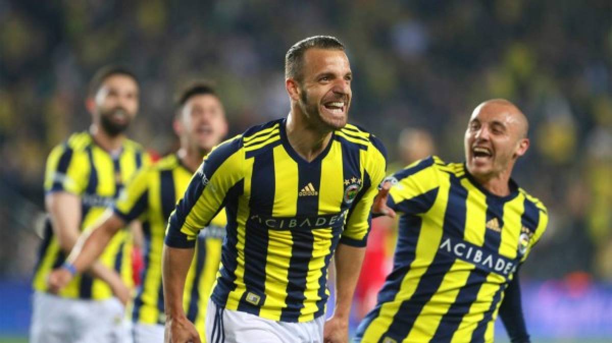 ¡Equipazo! Las estrellas que serían compañeros de Alberth Elis en el Fenerbahçe