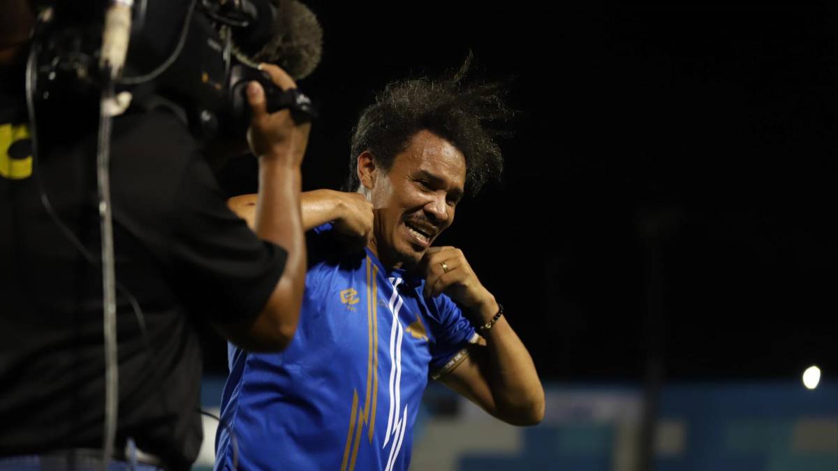 Rambo de León rompe en llanto en su partido de despedida: el triste adiós del ‘10’ y las postales que dejó su homenaje