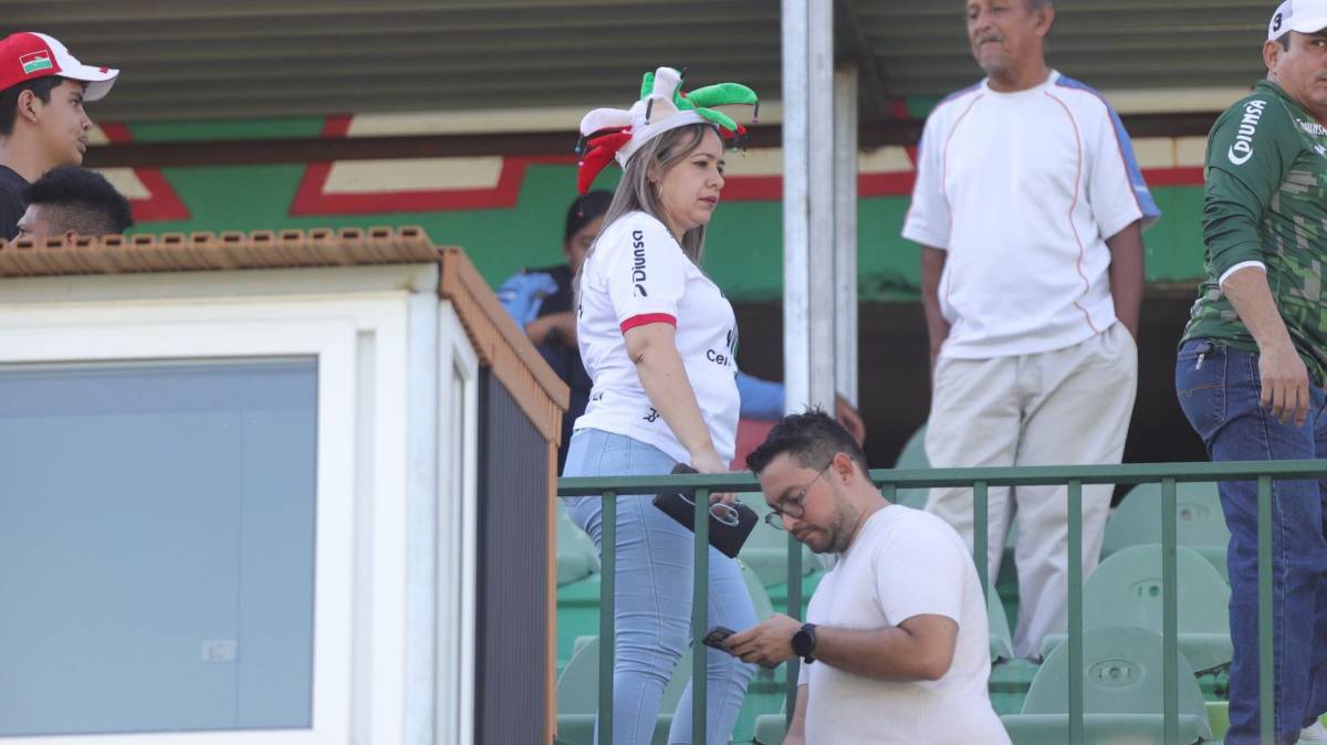 ¿Quién es la chica que robó suspiros en el Marathón vs Motagua? Así recibieron a la Tota Medina en la Cueva del Monstruo