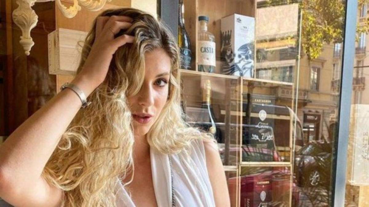 Estrella del cine para adultos reveló que les dio servicio a tres jugadores del Manchester United y uno le quedó debiendo 200 euros