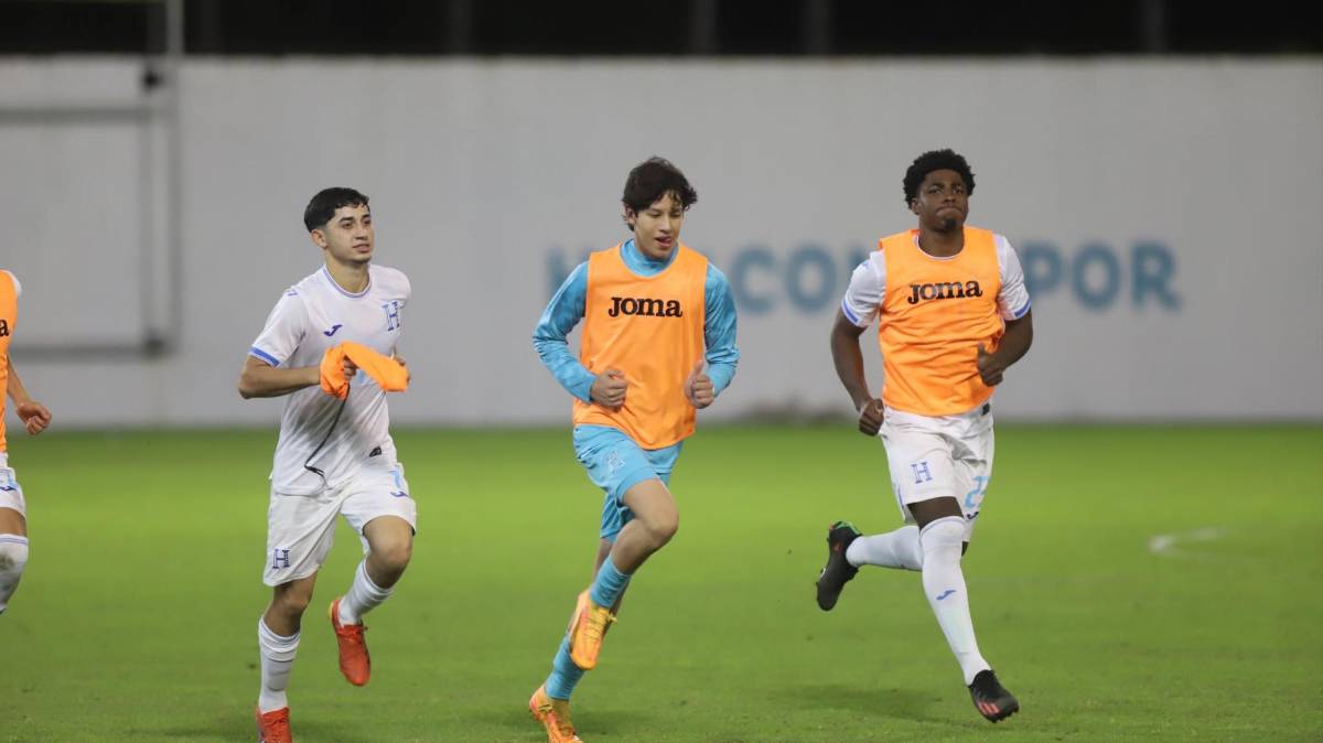 El hijo de David Suazo se lesionó, aficionados se quedaron hasta medianoche para ver a la sub-17 de Honduras; Rueda, presente