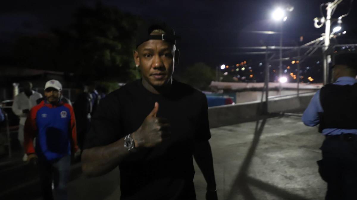 Impresionante recibimiento a Olimpia en la final contra Motagua, los tres legionarios europeos que sorprendieron y las dos bellezas