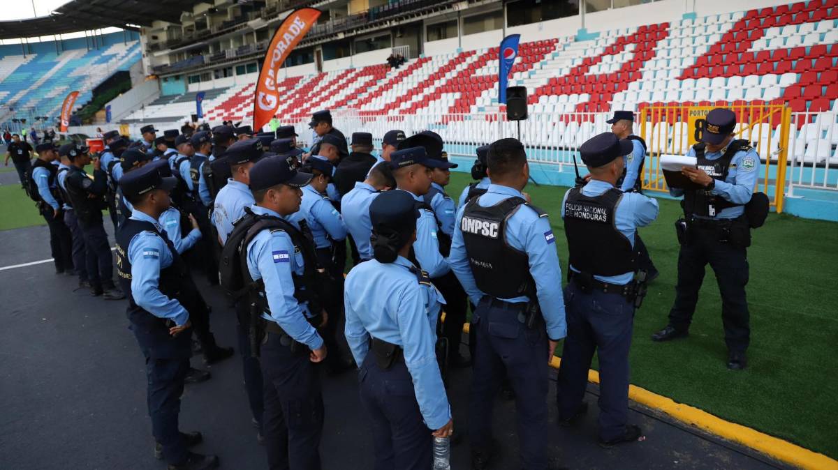 ¡Las grandes figuras presentes en la despedida de Rambo de León: leyendas de Honduras!