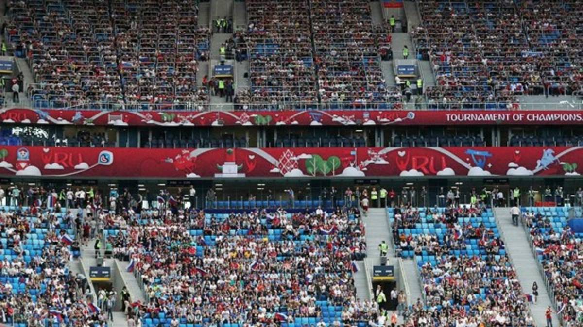 NO SE VIO EN TV: Le piden matrimonio a Cristiano en la Copa Confederaciones