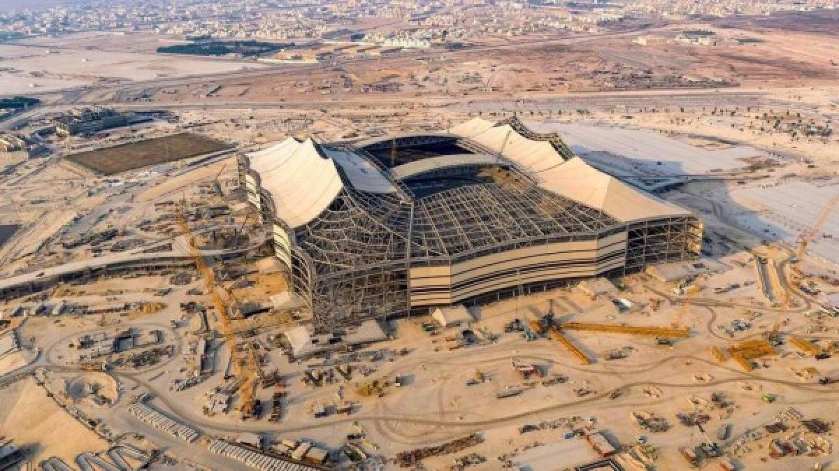 Al Bayt, el estadio de Qatar 2022 con camas y parqueo para taxis acuáticos