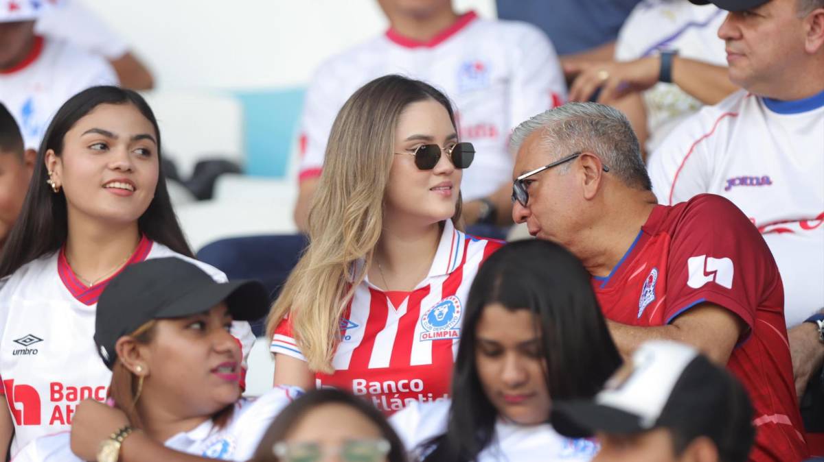 ¡Robaron suspiros! Las hermosas mujeres que enamoraron en la final Olimpia - Marathón en Tegucigalpa (FOTOS)