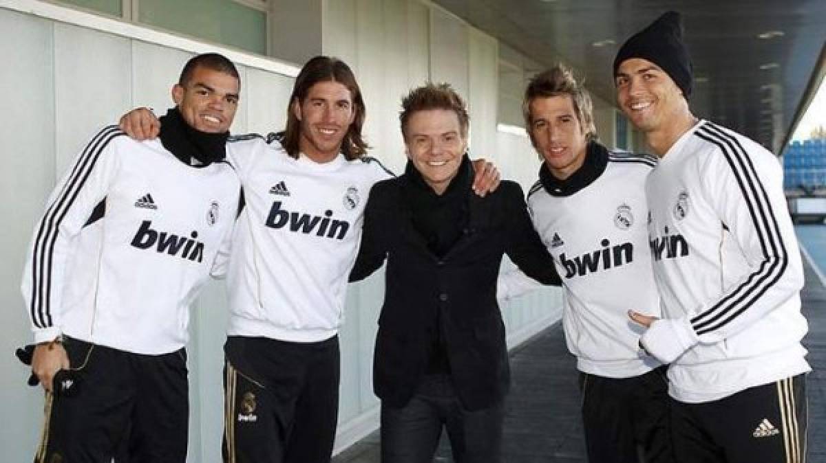 ¡Los famosos tienen su equipo para el clásico español Barcelona-Real Madrid!