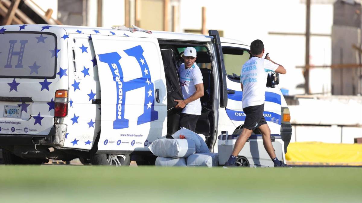 A “oscuras” entrenó la Selección de Honduras, Palma calienta motores y la charla de Rueda con el portero titular
