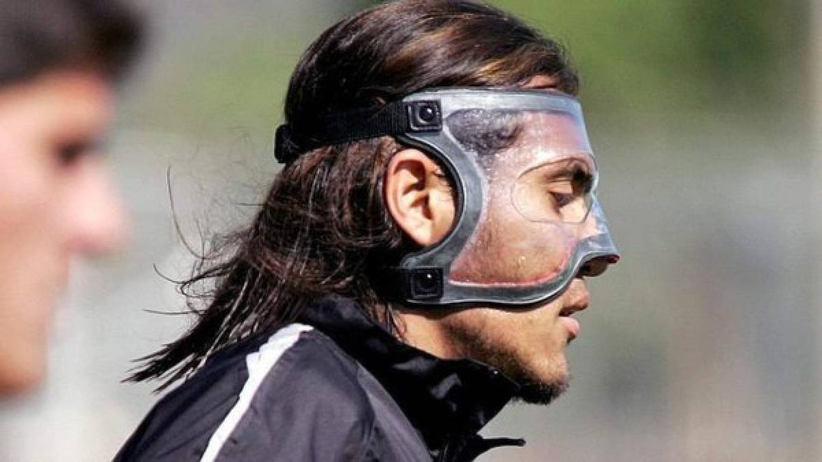 Eddie Hernández, el hondureño que se une al club de los enmascarados