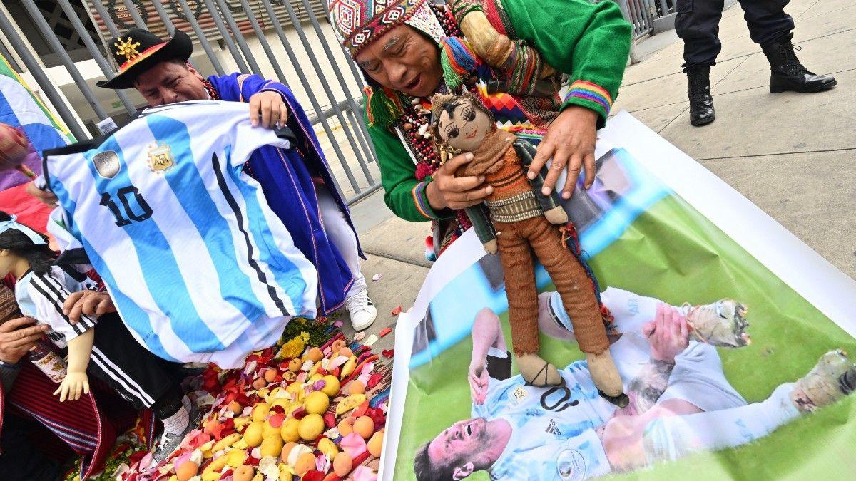 Muñecos, alfileres y hasta espadas de acero: la brujería que hacen en Perú para frenar esta noche a Messi
