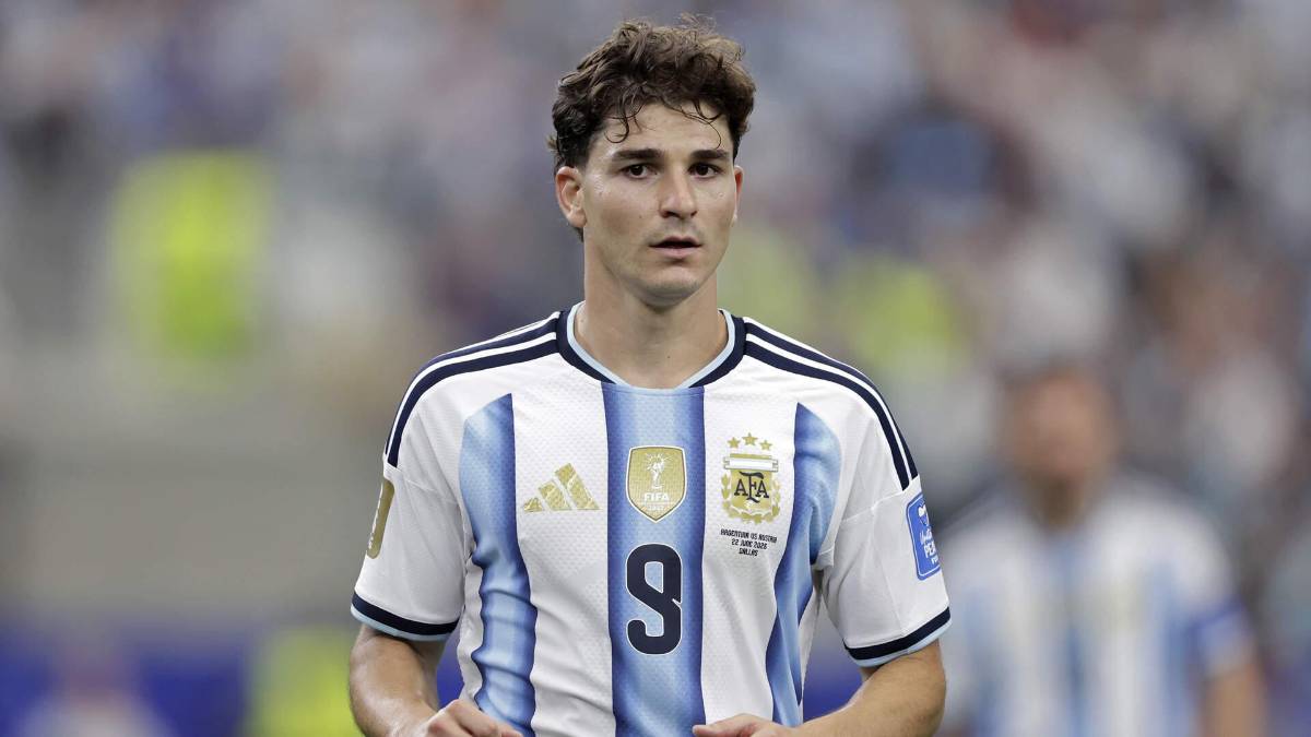 Descartan fichar a Julián Álvarez y filtran el plan del Barcelona que Atlético ya sabe