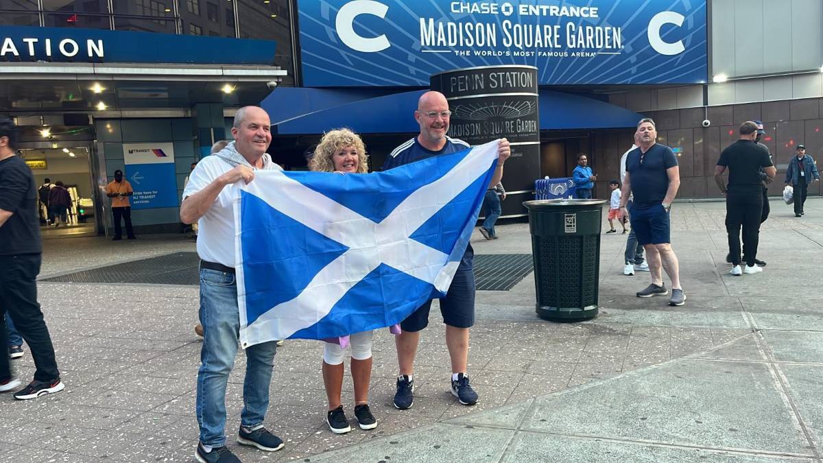Por Honduras: Los fieles seguidores de Teófimo López, la hermosa pareja de Josh Taylor y habrá llenazo en el Madison Square Garden