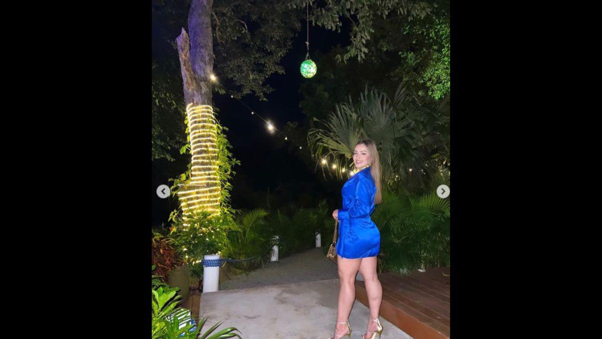 Virginia Varela deslumbra con su belleza y roba miradas en sus placenteras vacaciones en Roatán con Emilio Izaguirre