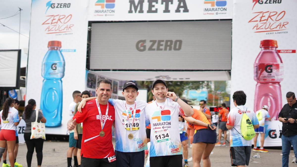 Maratón La Prensa: Atletismo puro, belleza femenina, mascotas corriendo y alegría en búsqueda de la meta