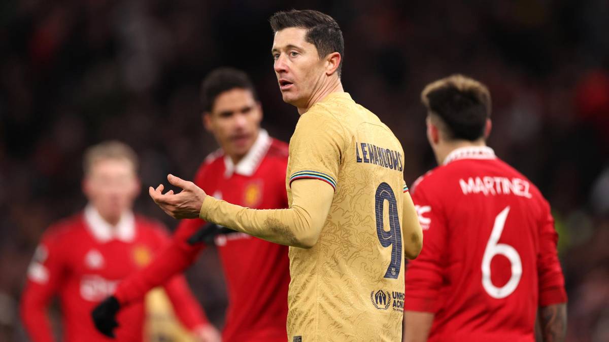Tensión en el vestuario del Barcelona tras el fracaso: la bronca de Lewandowski con un compañero y la reacción de Xavi