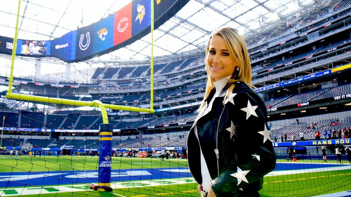 ¿Qué fue de Inés Sainz, la bella periodista que seguía a la selección de México a Honduras y toda Centroamérica?