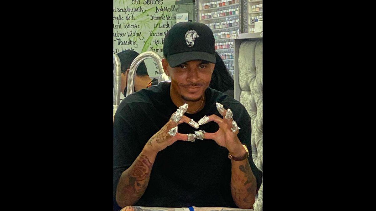 Dele Alli consumió “hippy crack” en una fiesta loca: Gastó 7 mil dólares en alcohol y aparece con cuatro mujeres en una cama