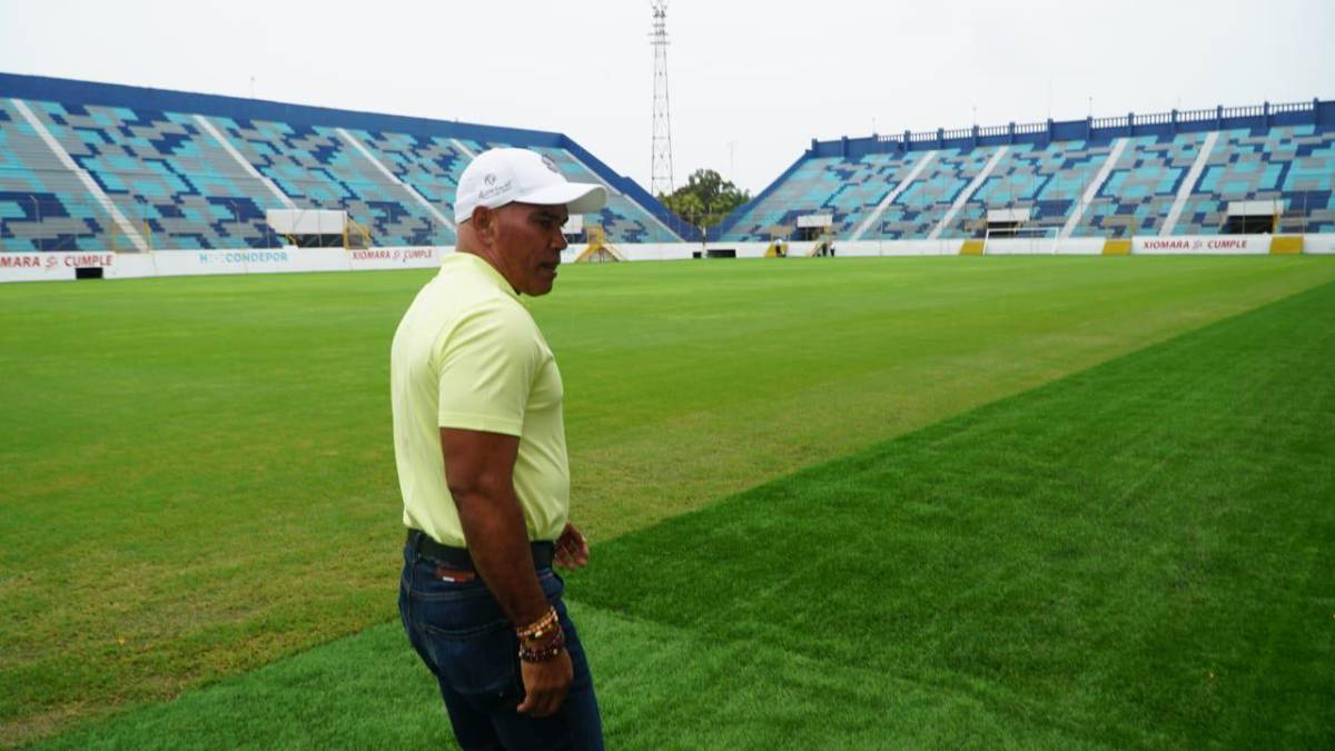 Fotos: En pésimo estado y con varios hoyos se encuentra la grama híbrida del Estadio Morazán, ¿qué hará Condepor?