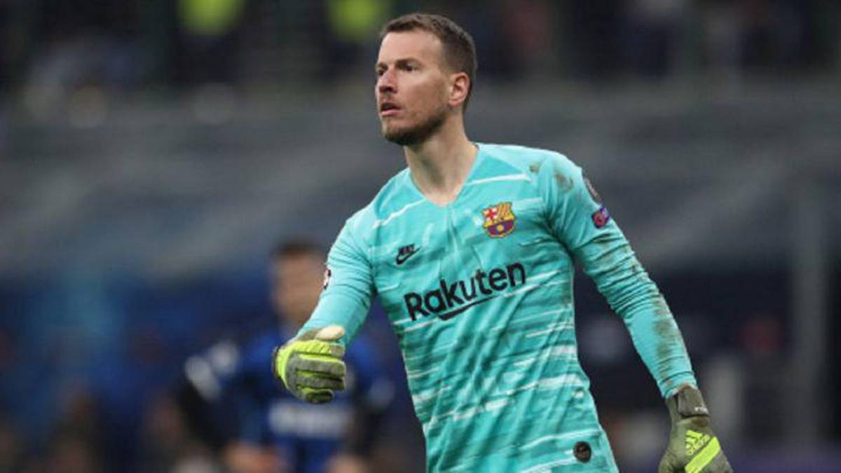 En la “lista negra” de Xavi: Los 14 futbolistas del Barcelona que pueden salir al final de temporada