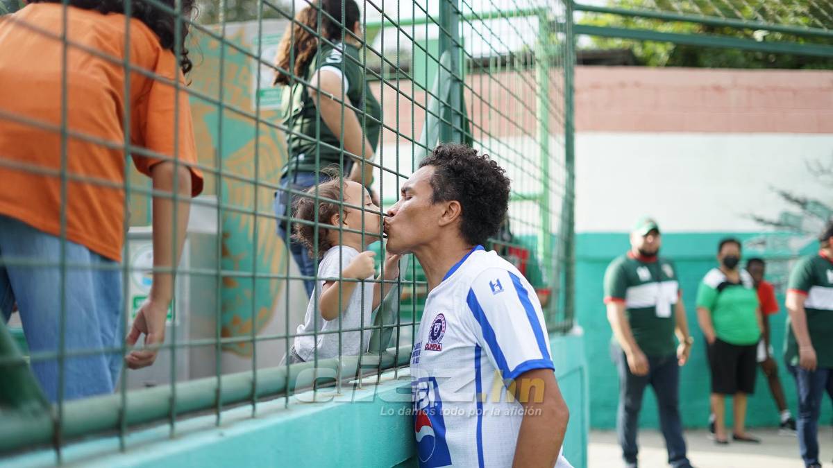 Imperdible: así lucen las exfiguras de Marathón y Olimpia que disputaron un partido de leyendas en San Pedro Sula