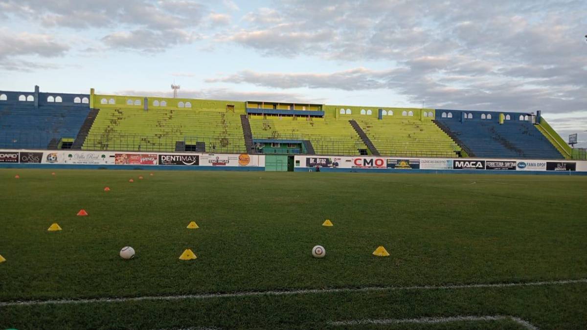 ¡Un chiquero! Destruyen cancha del Estadio Brevé Vargas tras concierto en Juticalpa: deplorables condiciones