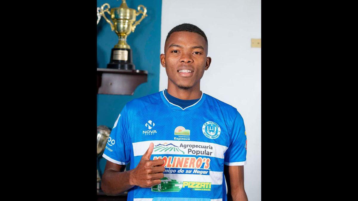 FICHAJES: Los robos de los Lobos al Olimpia y Motagua, Héctor Vargas rearma al Victoria y un hondureño viaja a Serbia