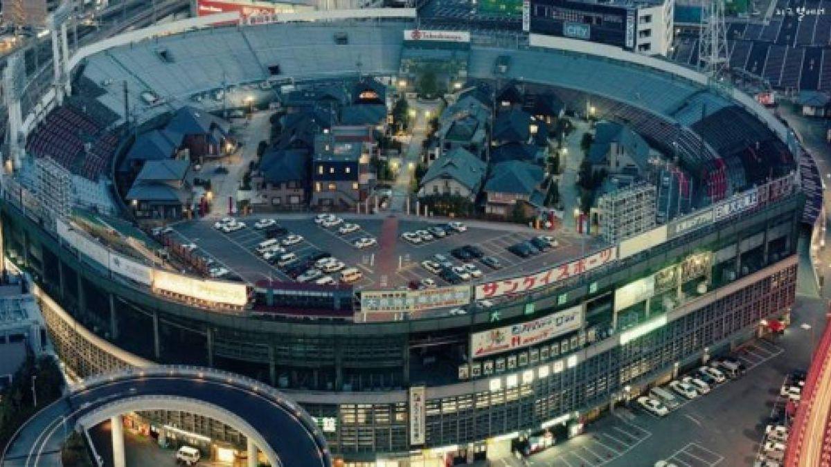 Los estadios más raros y curiosos del mundo: sobre edificios, agua, desierto y uno se convirtió en un vecindario