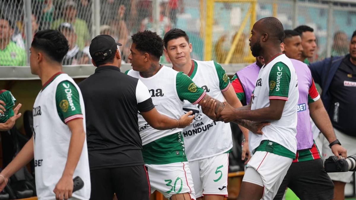 No se vio: Bronca de los jugadores y directivos de Marathón con la afición tras el amargo empate ante Real Sociedad