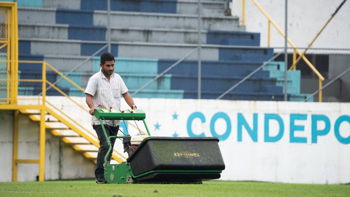 ¿Cómo luce la grama del estadio Morazán? Lo que le han hecho y lo que pasará con el césped en los próximos meses