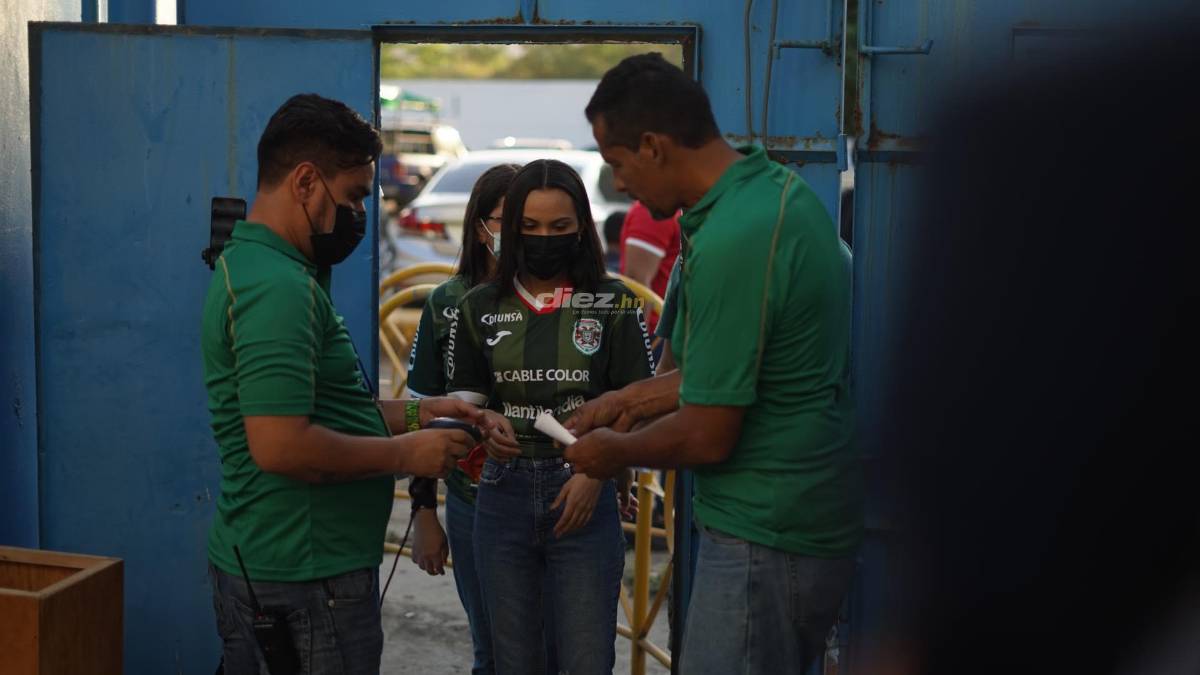 El pleito en las gradas del Olímpico, el eufórico festejo de Héctor Vargas ante su ex y la frustración de Keosseián