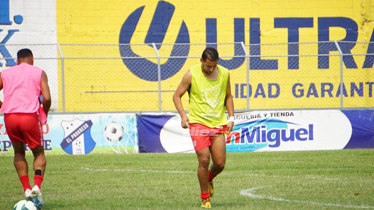 Un jesuita enamorado de El Progreso, el show del japonés Masaaki y la llegada épica de Jhon Jairo López al Humberto Micheletti