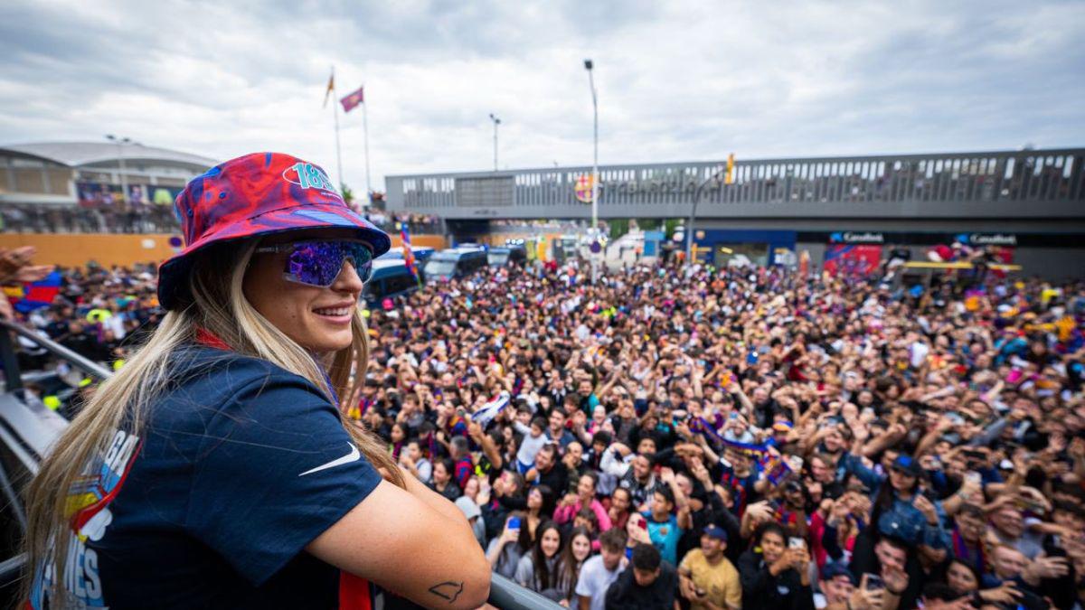 Lewandowski y Araújo se robaron el show: El épico festejo del Barcelona en la rúa de campeones; Gavi se puso “bolo” y Lewan lo salvó