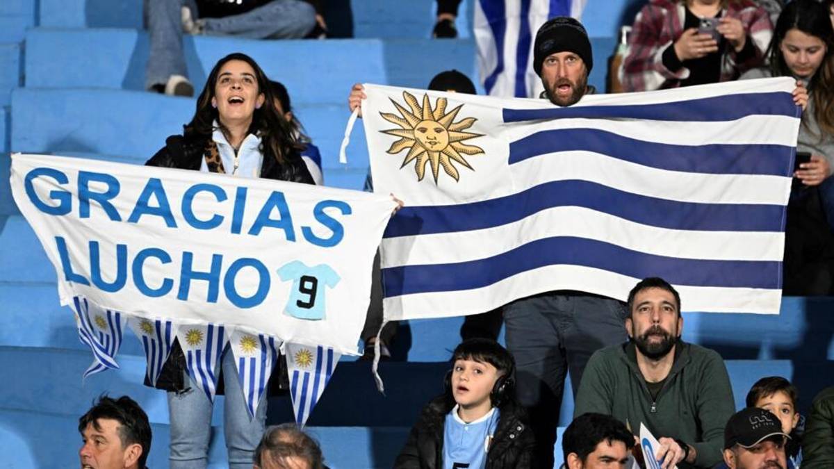 Así se despidió Luis Suárez de Uruguay y la aparición de Messi en el Centenario: “Hola, gordo...”