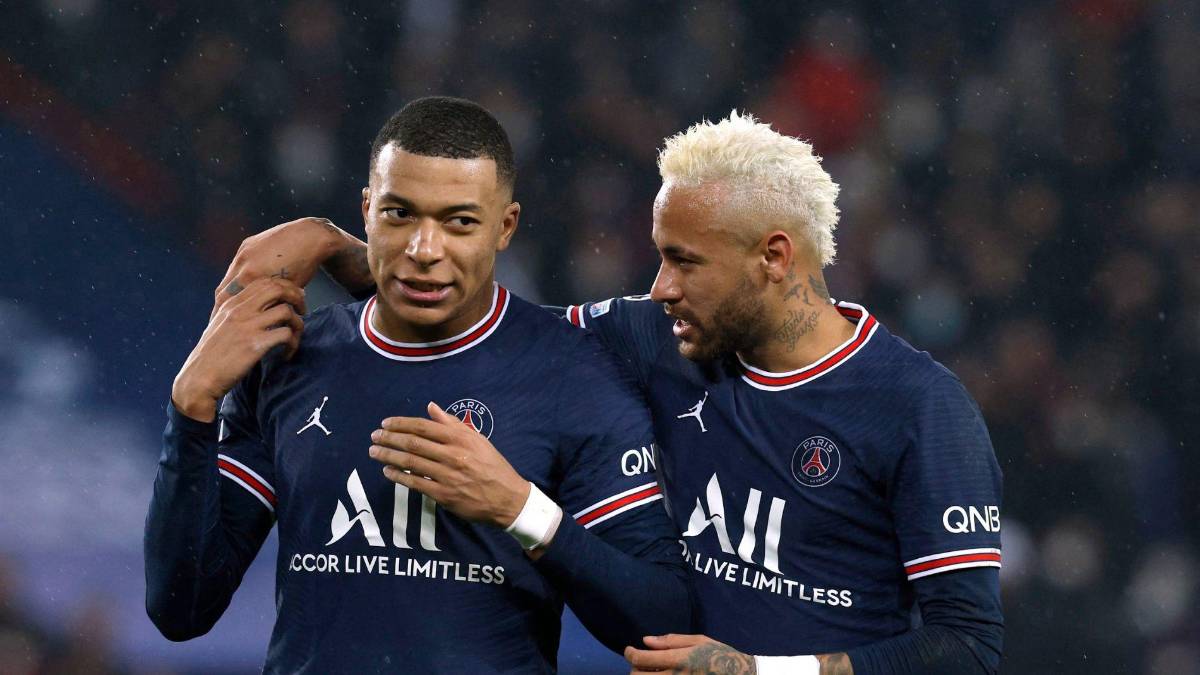 Messi se desplomó: el tremendo salario de Cristiano Ronaldo que lo hace el deportista mejor pagado del mundo