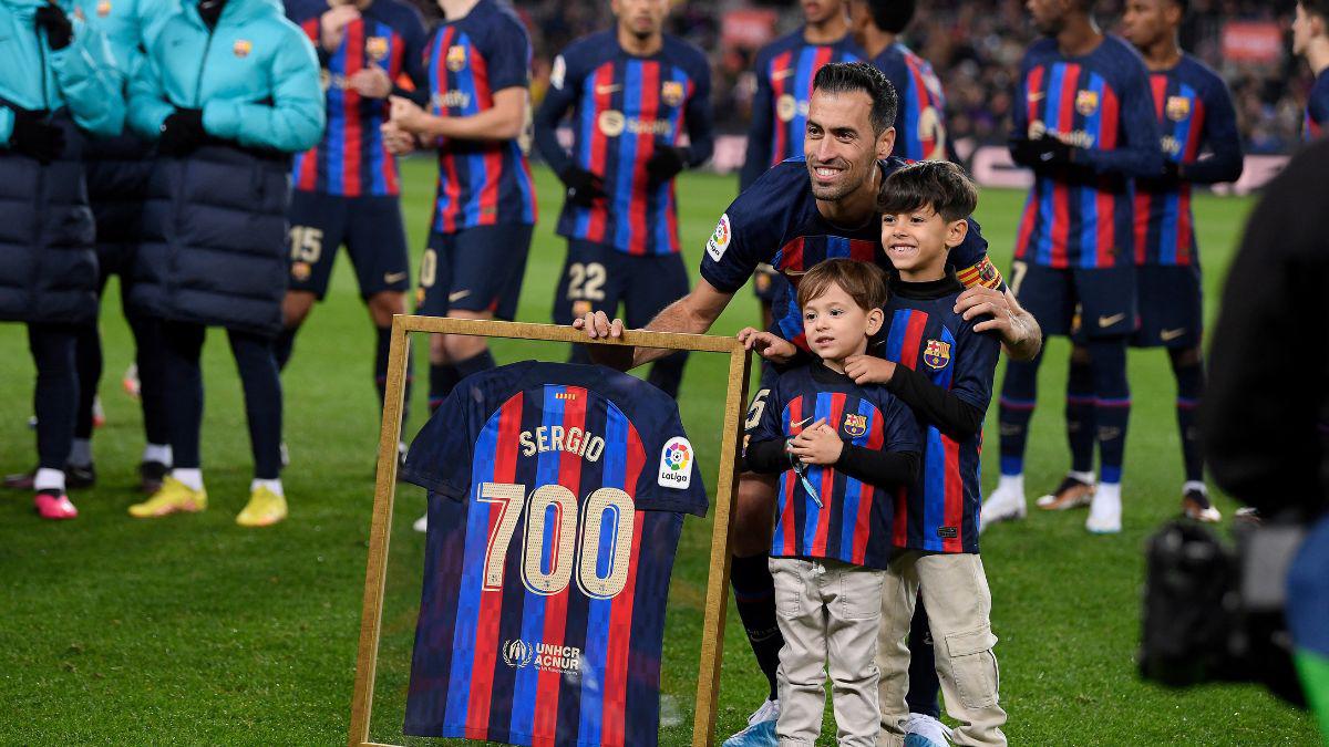 NO SE VIO EN LA TV: presidente de equipo hondureño en el Camp-Nou, pasillo al Barcelona y las posibles rojas de Vinicius y Dembélé