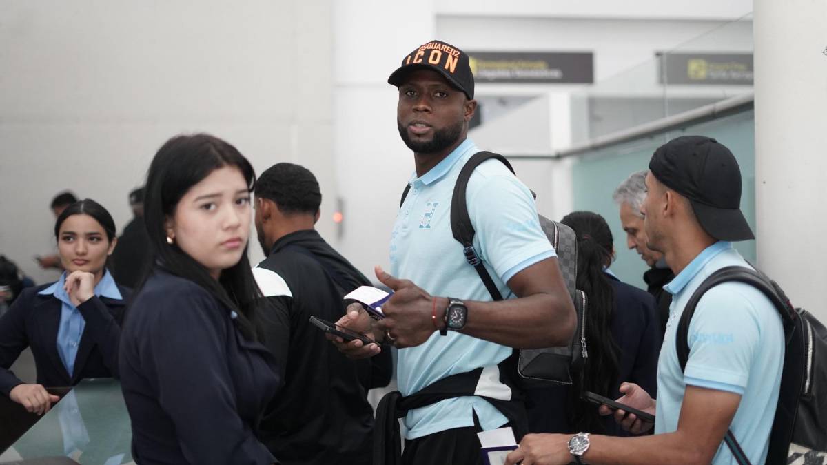 Luis Palma fue el más solicitado, locura por Honduras y angustia ante posible baja, así fue la salida a México
