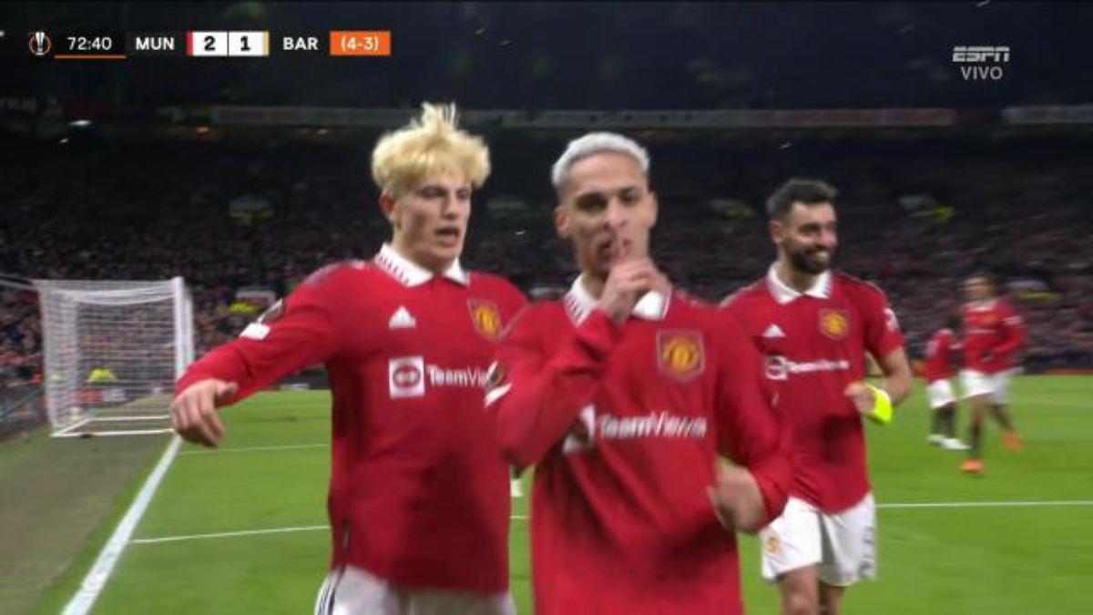 No se vio en tv: el ‘récord’ de Xavi, las caras largas de los jugadores del Barcelona y la soberbia celebración de Antony