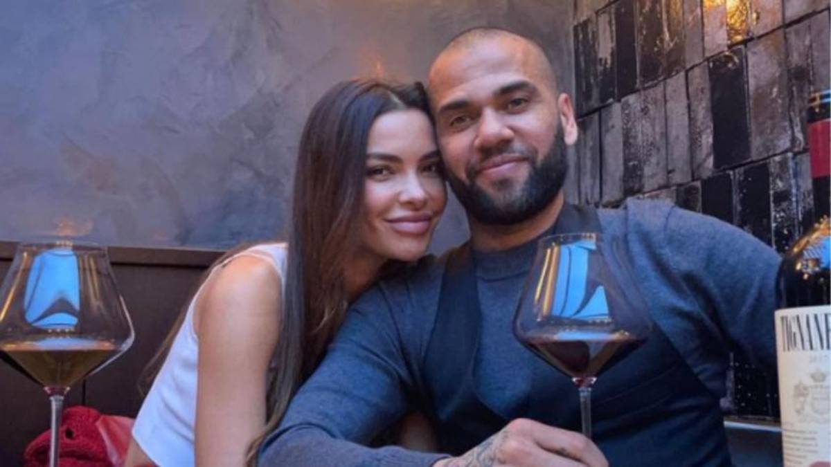 ¿Se divorciaron? Así fue la visita de Joana Sanz a Dani Alves por 50 minutos y su confesión luego de abandonar la cárcel