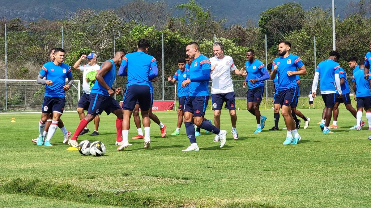 Bengtson sigue alegre tras anotarle a Motagua y el Chelito es el alma del Olimpia: así vivió Troglio el entreno del León