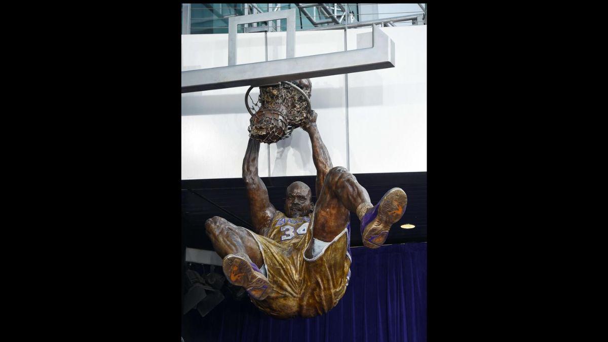 Las mejores estatuas de las leyendas del deporte; las más impresionantes son las de Pelé, Maradona, Messi y Cristiano