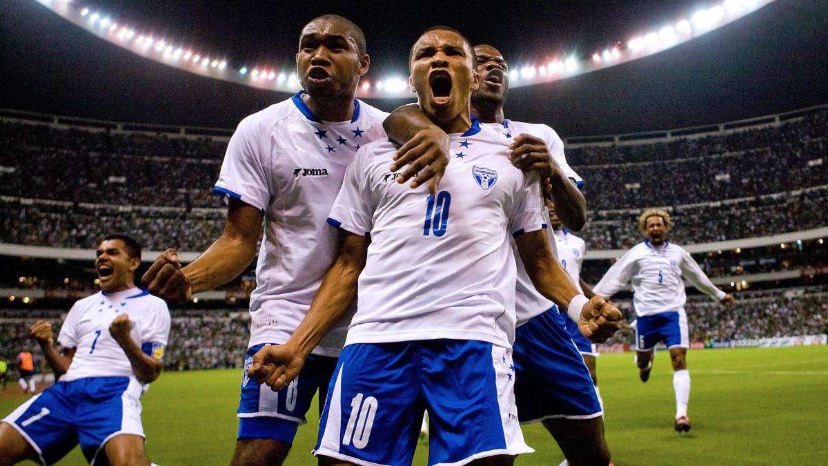 ¡Un equipazo! El mejor 11 de la Selección de Honduras en los partidos ante México; ¿y el mejor entrenador?