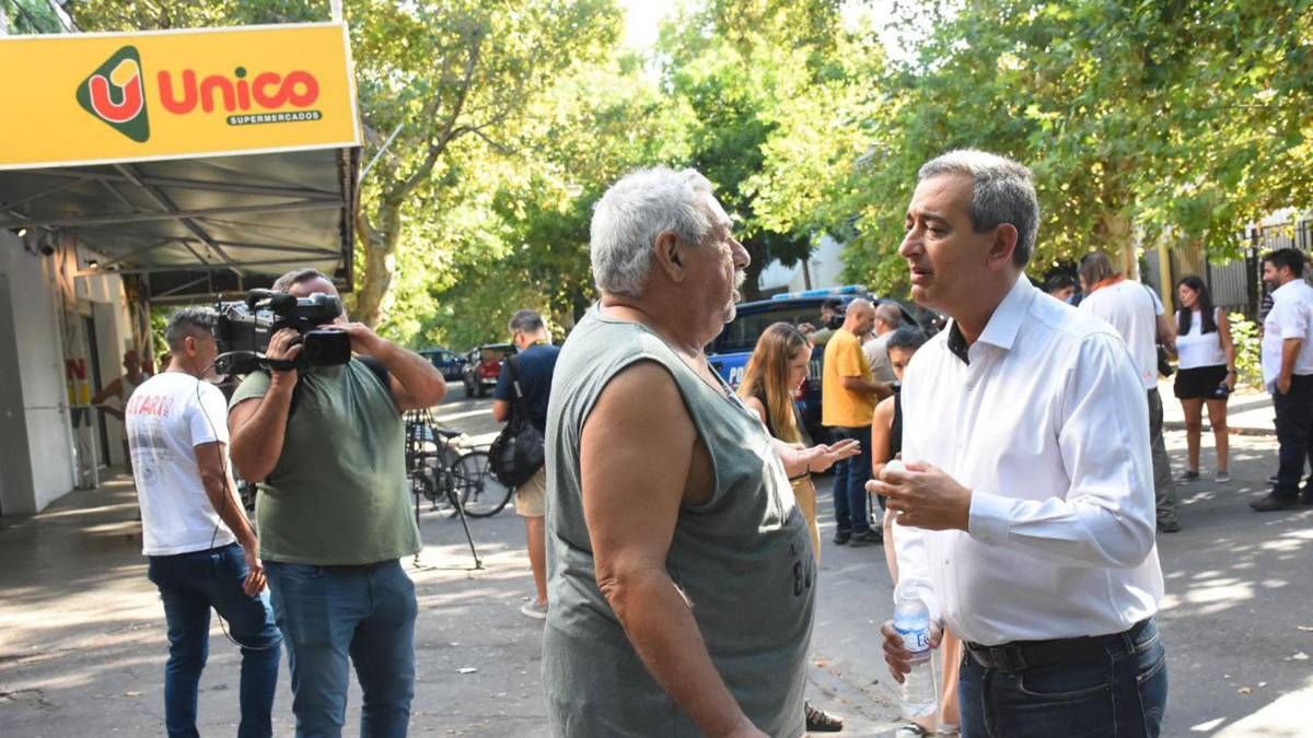 Llegaron armados, 14 balazos y una nota para Messi: “Te estamos esperando; Javkin es narco y no te va a cuidar”