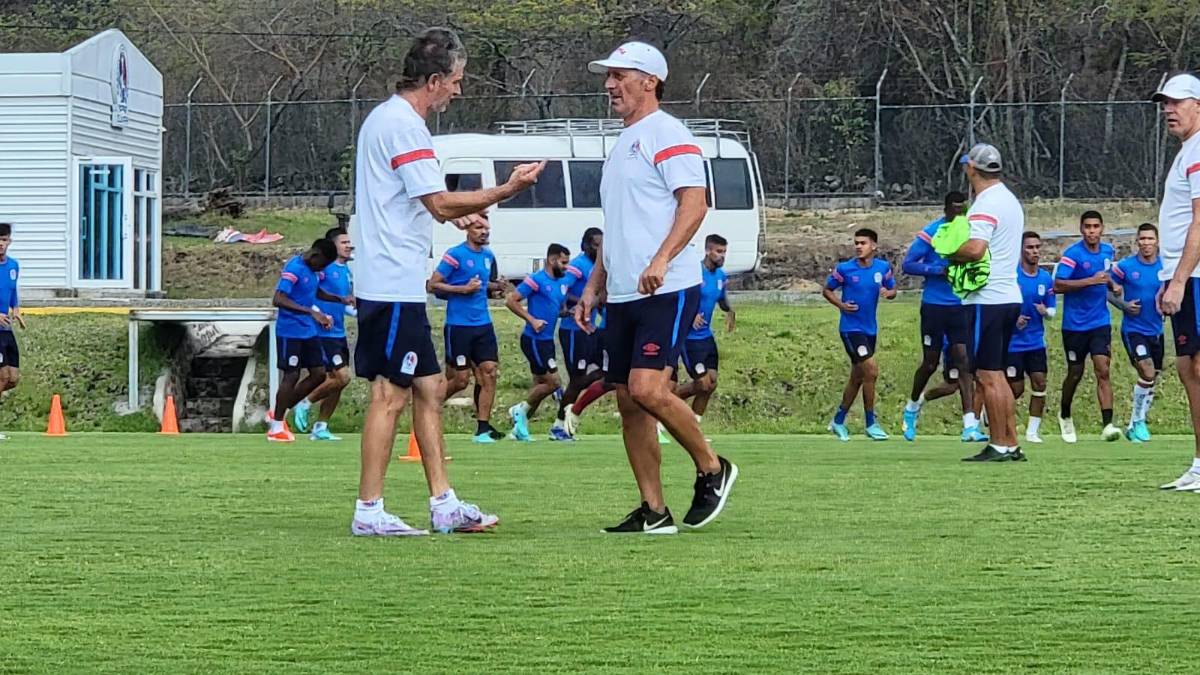 Bengtson sigue alegre tras anotarle a Motagua y el Chelito es el alma del Olimpia: así vivió Troglio el entreno del León