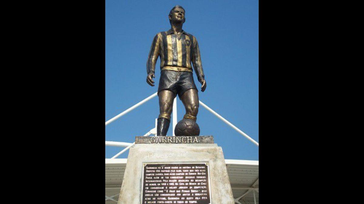 Las mejores estatuas de las leyendas del deporte; las más impresionantes son las de Pelé, Maradona, Messi y Cristiano