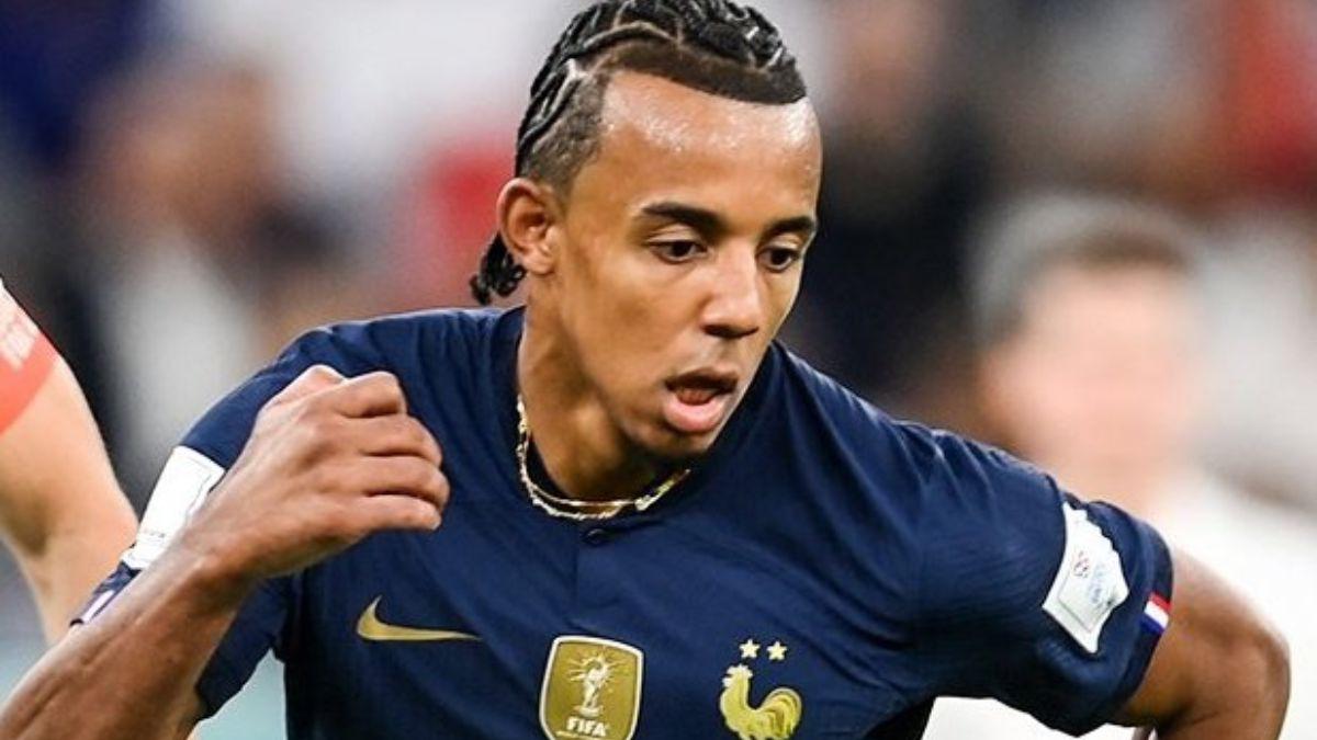 Las muestras de cariño de Giroud y Lewandowski con Mbappé; el francés que jugó con cadena de oro ante Polonia en el Mundial