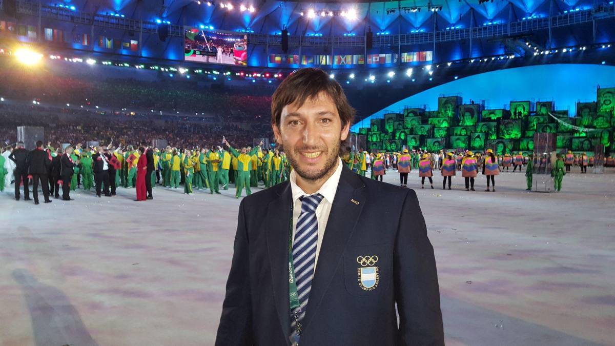 Mundialista, medallista olímpico, músico y las facetas del AT de Marathón